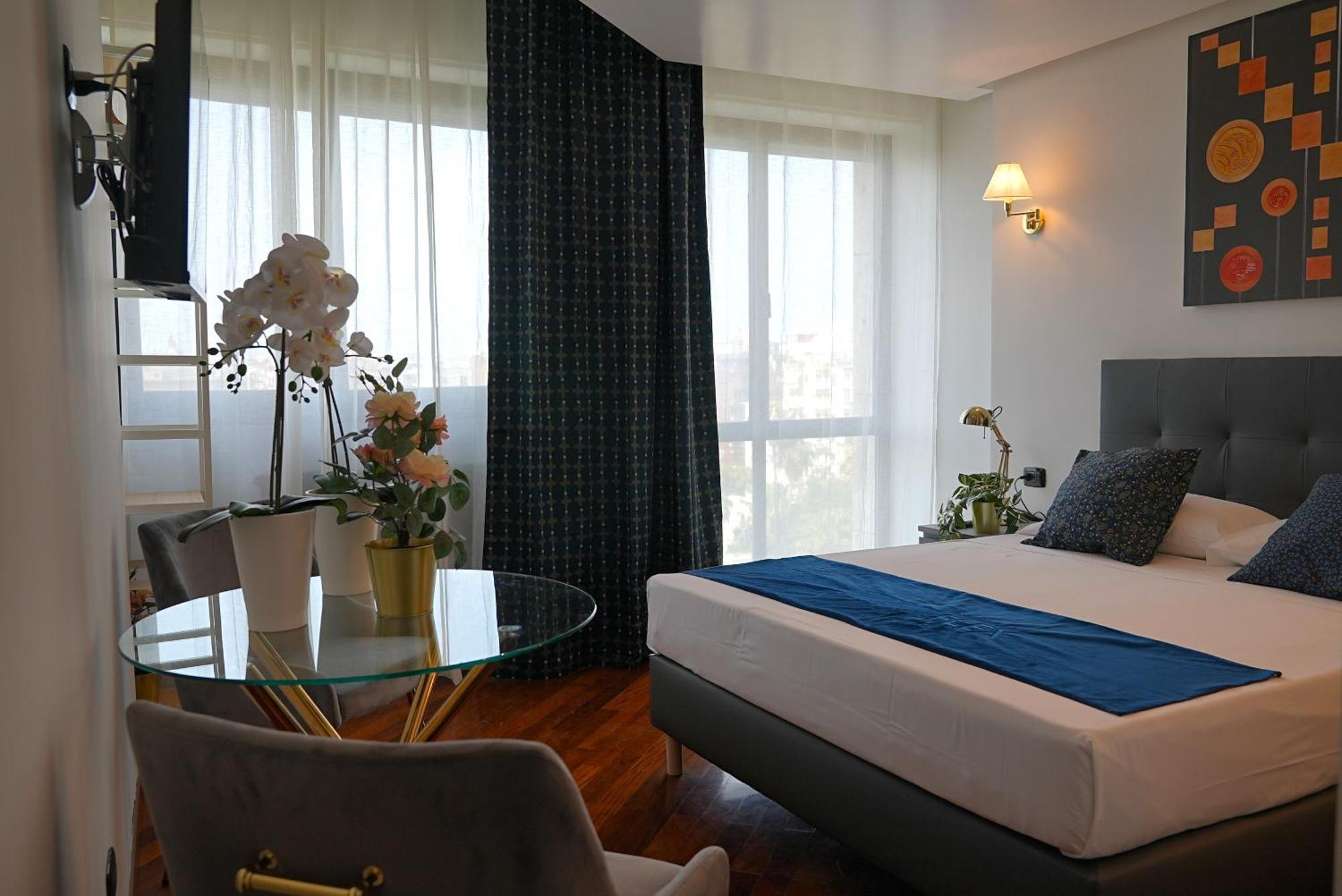 Suite & Premium Room - Centro Bari - Stazione Exterior foto