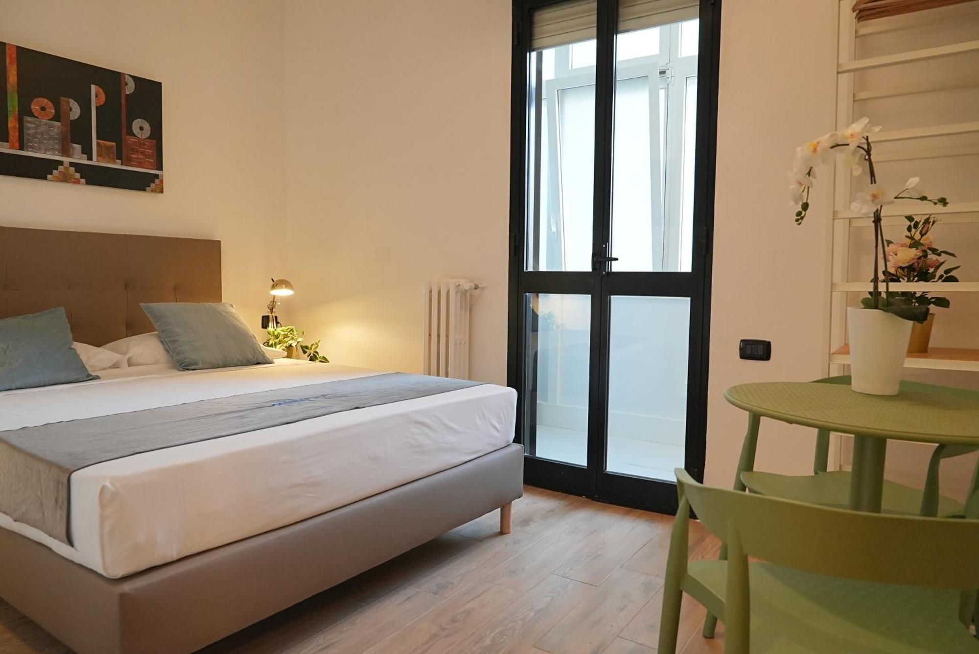Suite & Premium Room - Centro Bari - Stazione Exterior foto